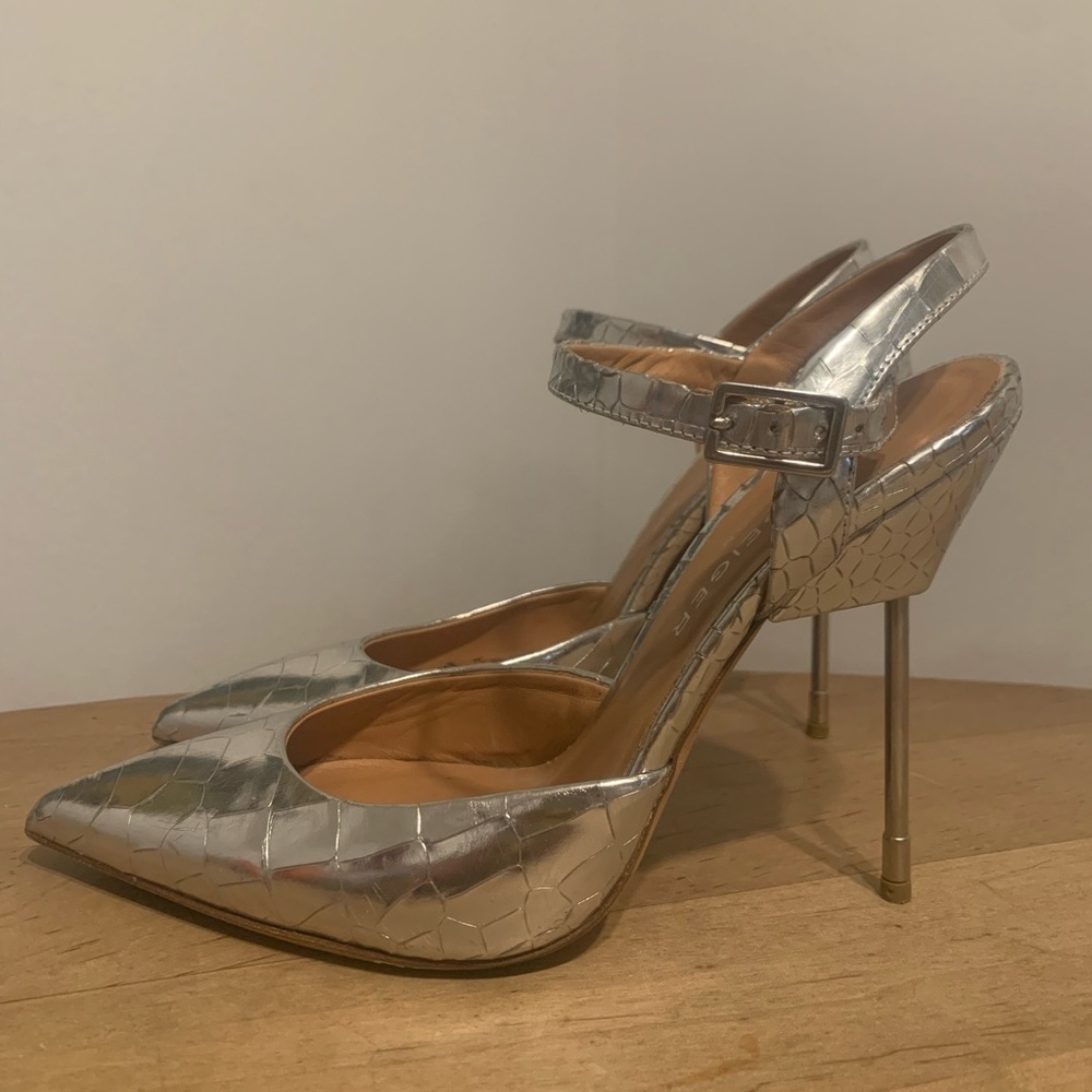 Kurt Geiger London Yasmin Pump size 7.5